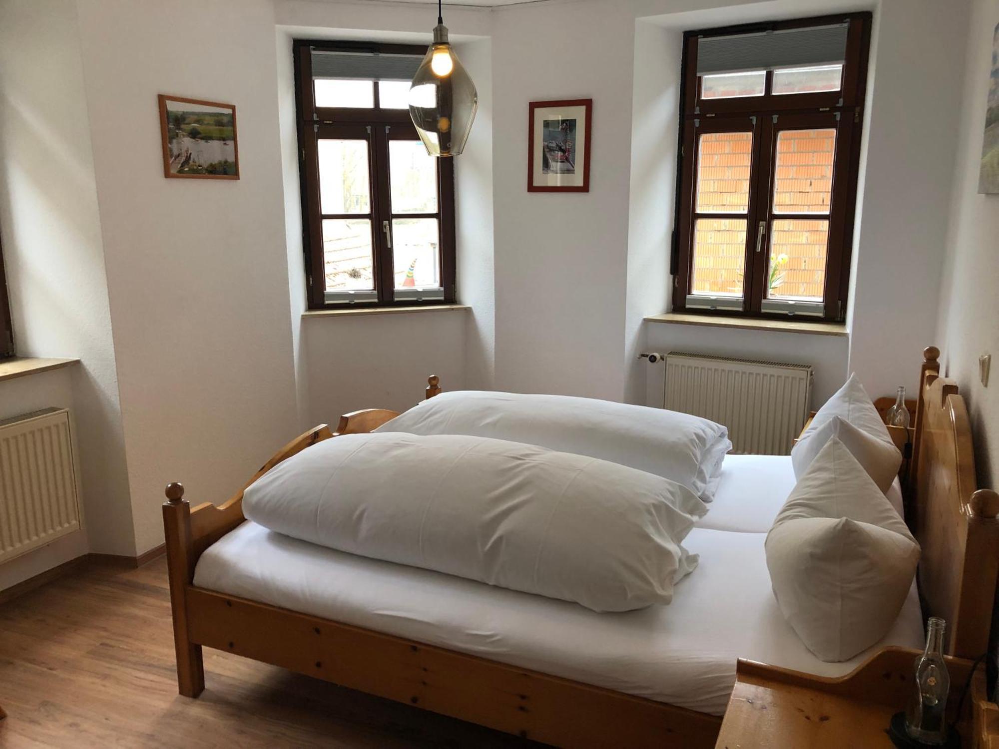Gasthof Zum Schiff Obereisenheim Luaran gambar